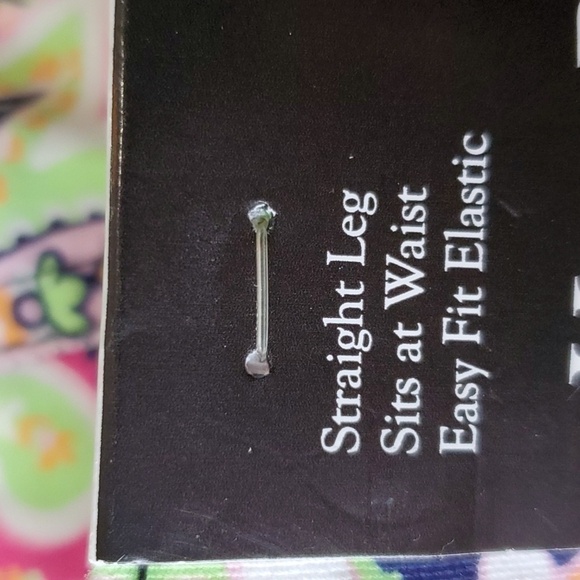 Kim Roger's black pink & green paisley short NWT size 12 - Picture 11 of 12